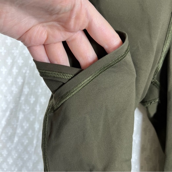 Lululemon‎ Olive Green Pocket Cropped Leggings - Picture 2 of 6